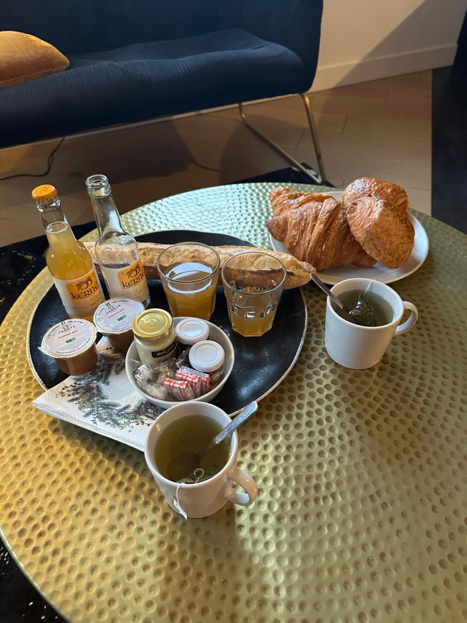 Les Suites De Bougainville 콩카르노 외부 사진